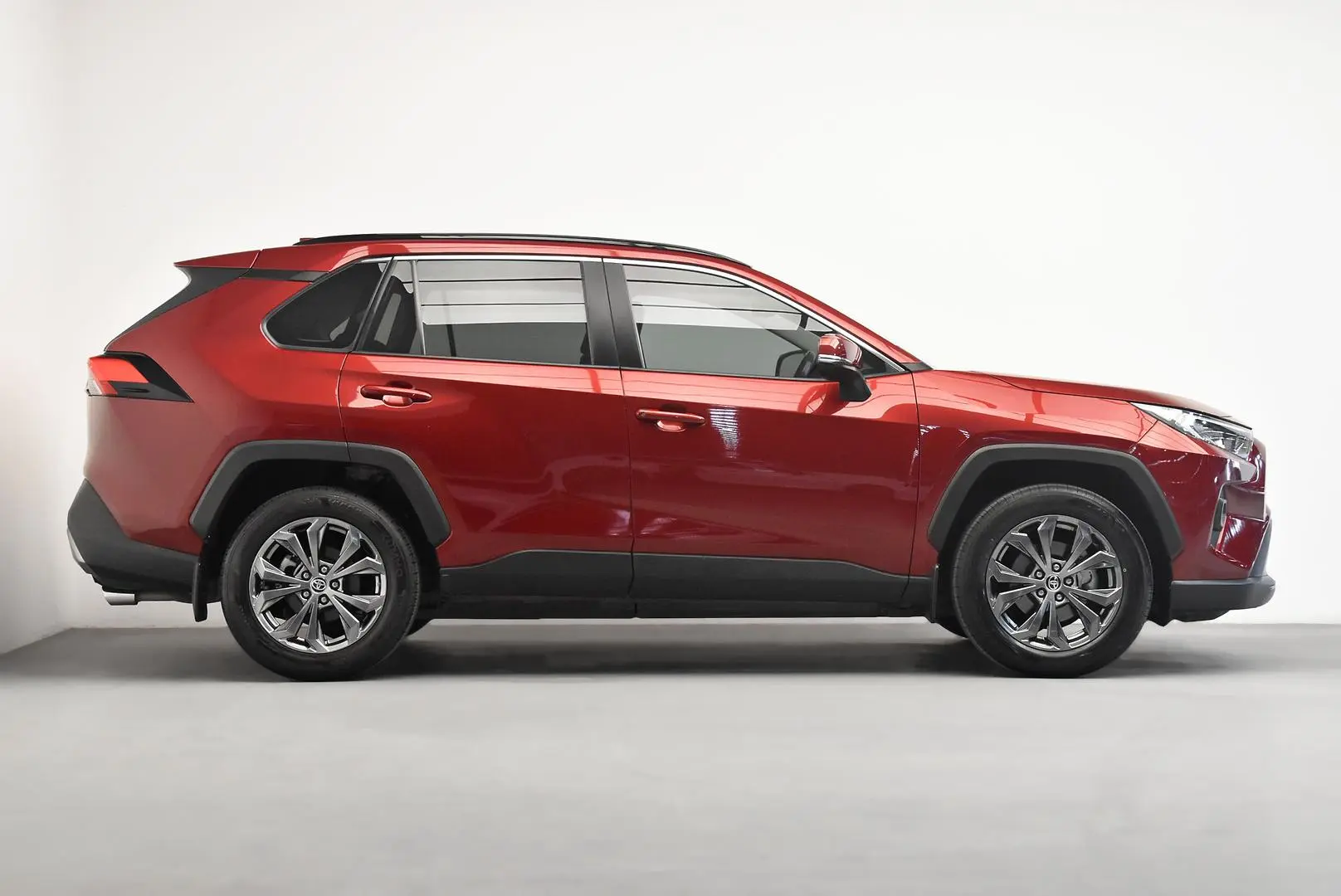 2022 Toyota RAV4 Gallery Image 3