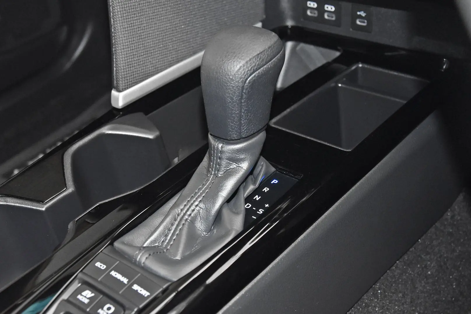 2024 Toyota Camry Gallery Image 13