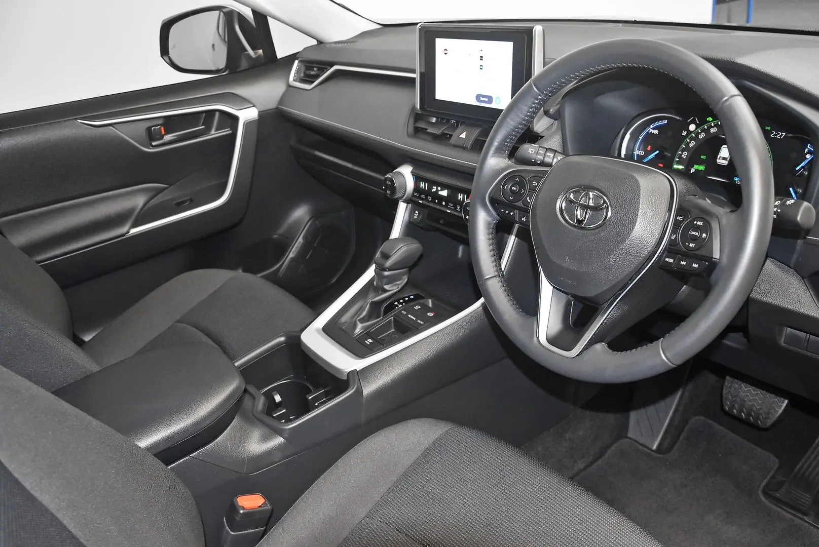 2024 Toyota RAV4 Gallery Image 9