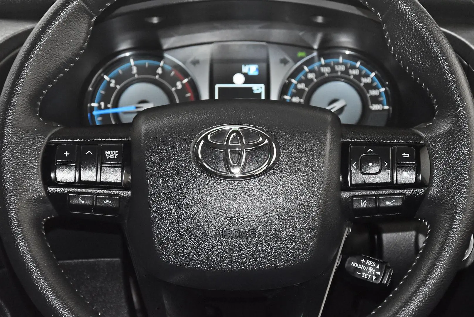 2024 Toyota Hilux Gallery Image 16