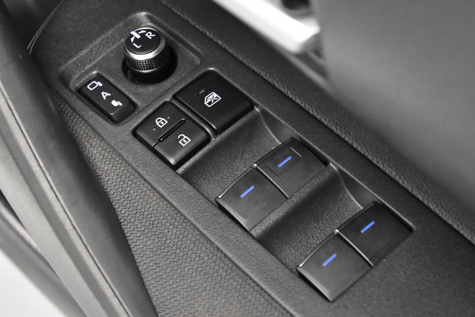 2019 Toyota Corolla Gallery Image 10