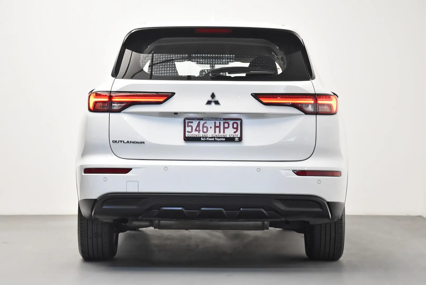 2023 Mitsubishi Outlander Gallery Image 6