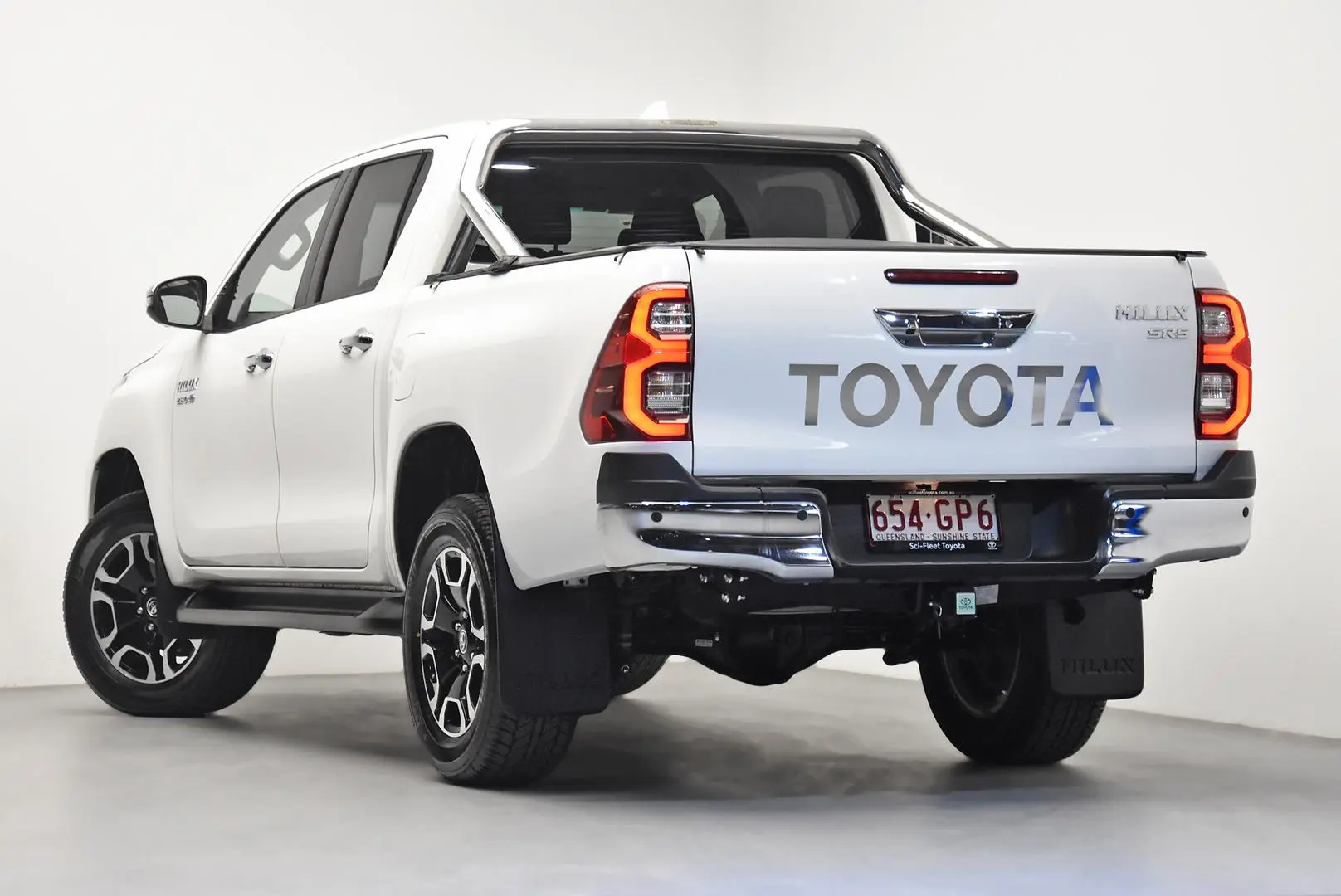 2023 Toyota Hilux Gallery Image 5
