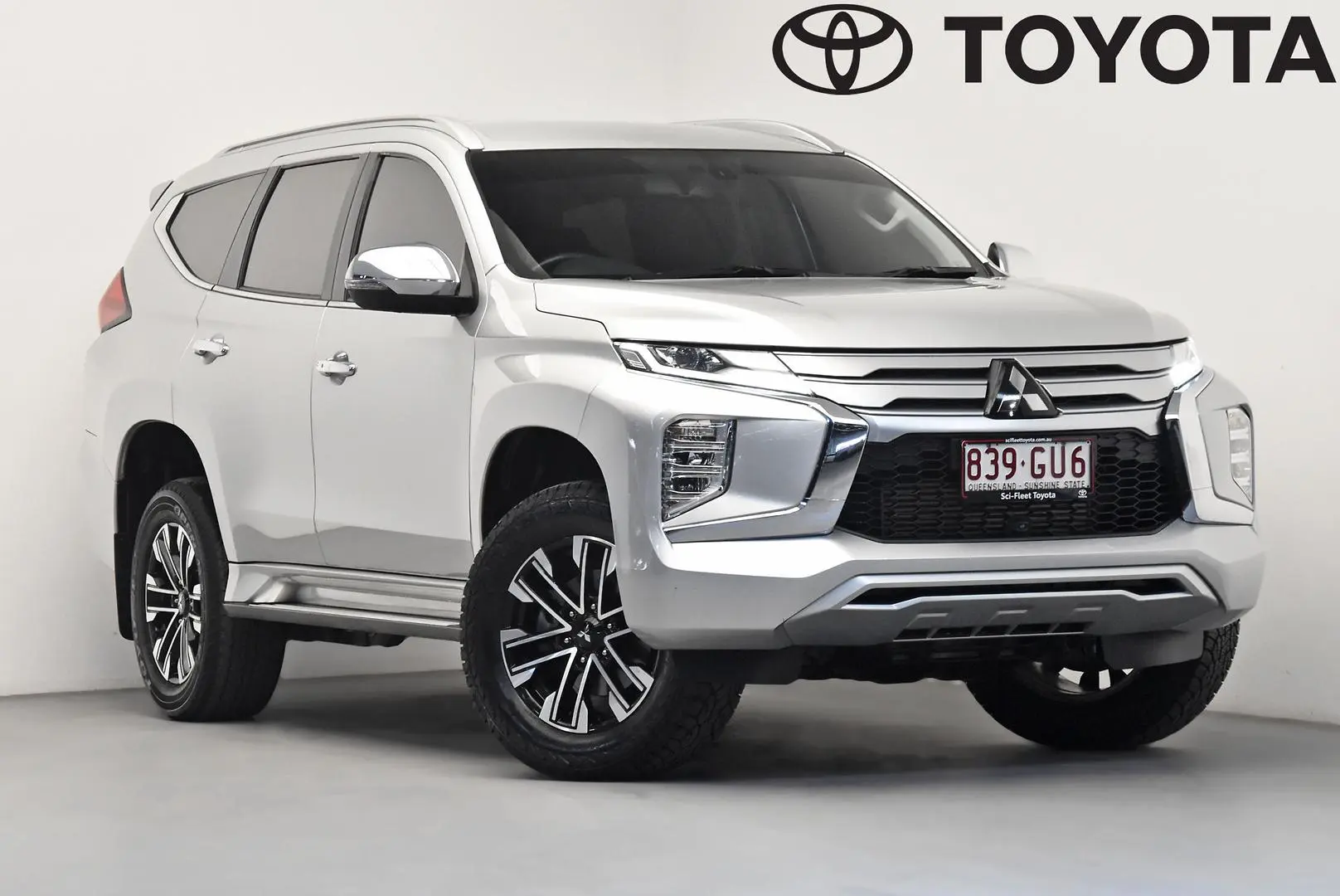 2023 Mitsubishi Pajero Sport Image