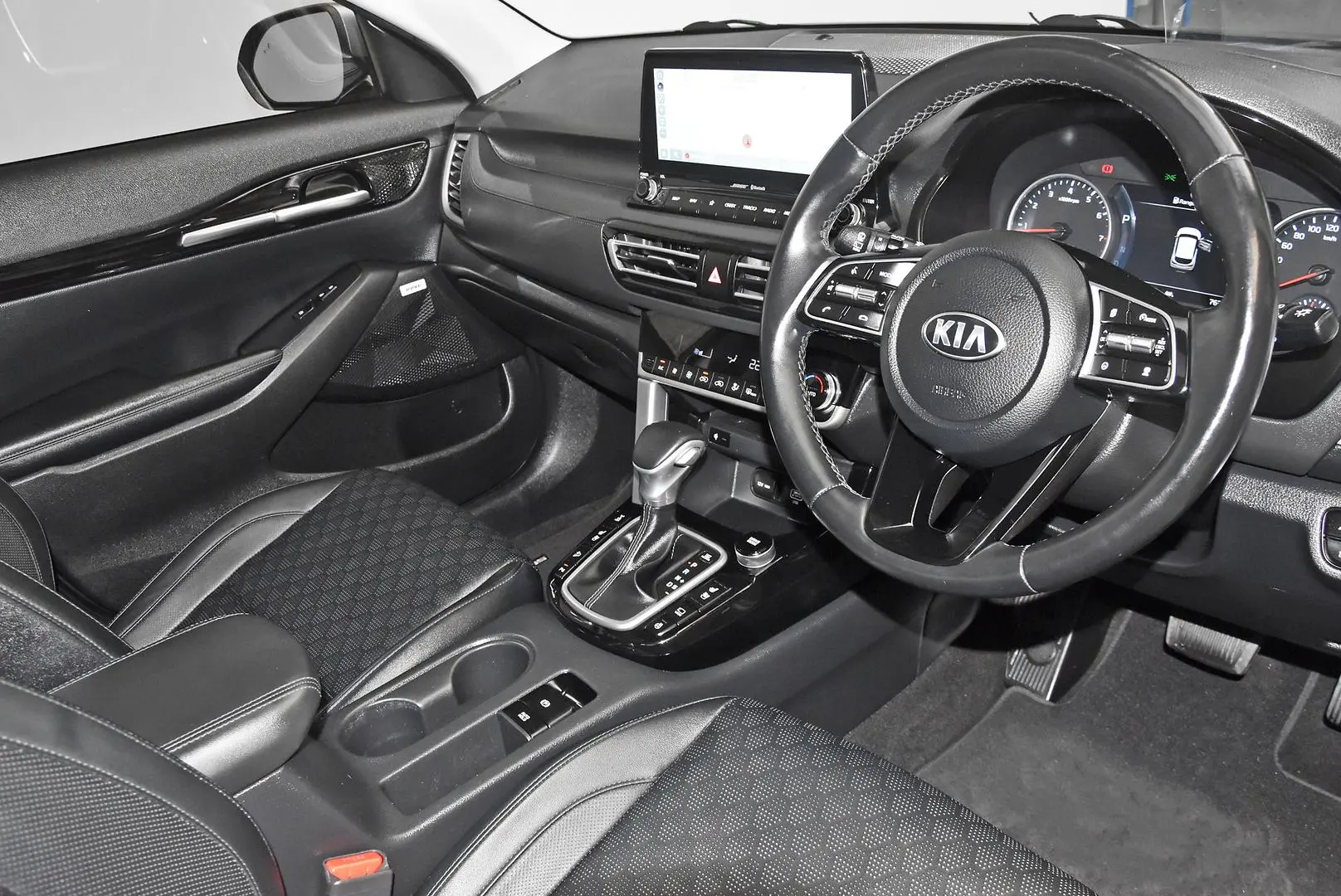 2020 Kia Seltos Gallery Image 9