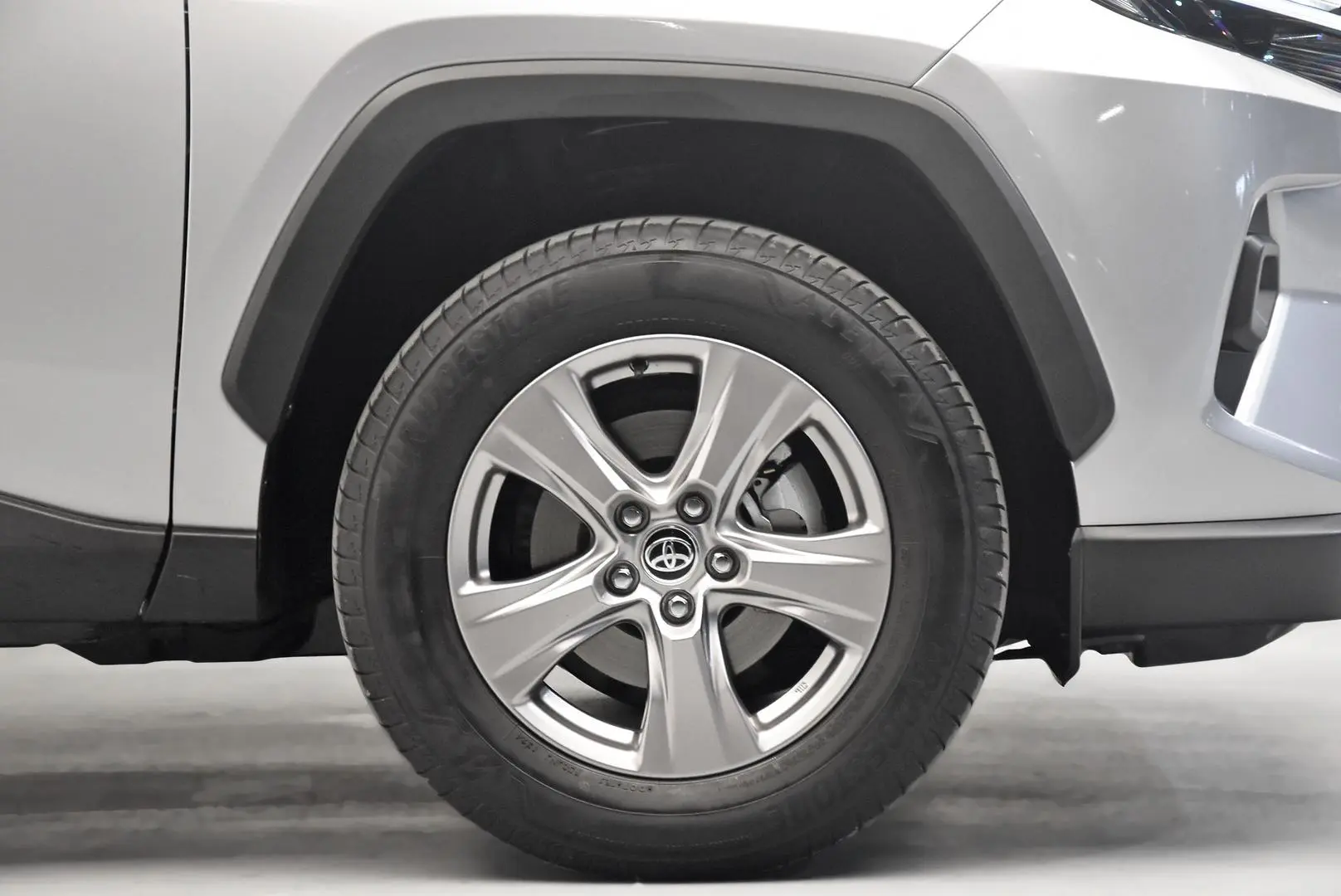 2024 Toyota RAV4 Gallery Image 23