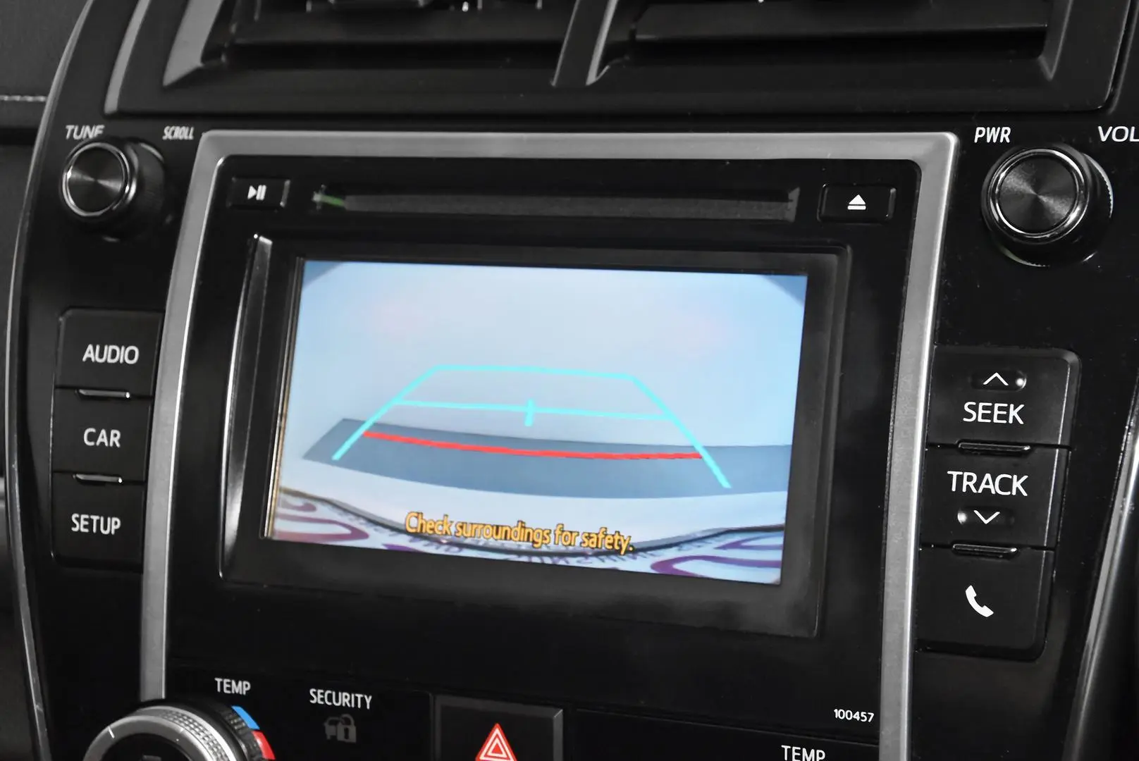 2017 Toyota Camry Gallery Image 13