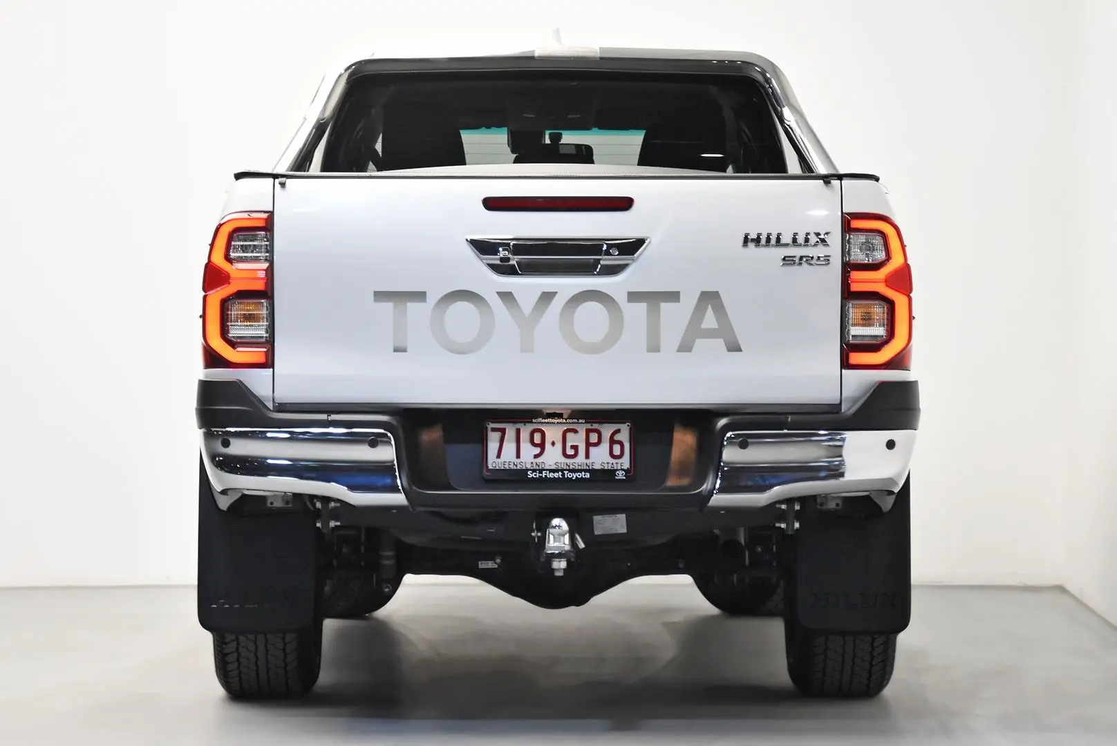 2023 Toyota Hilux Gallery Image 6