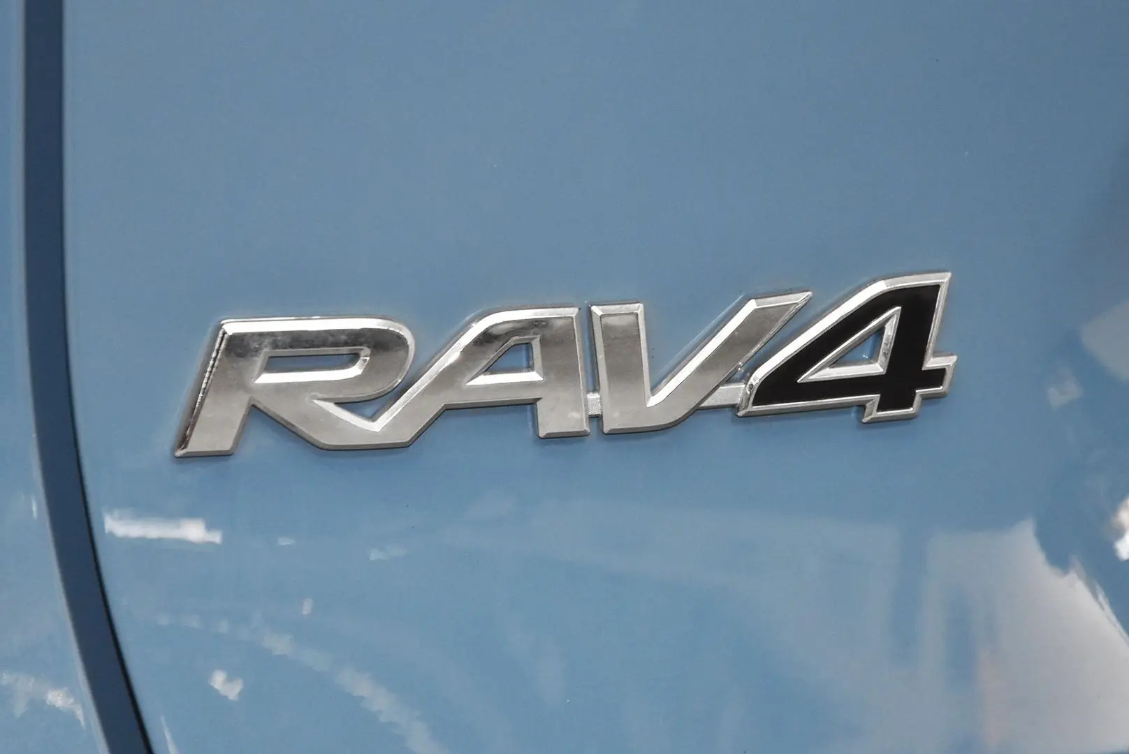 2024 Toyota RAV4 Gallery Image 7
