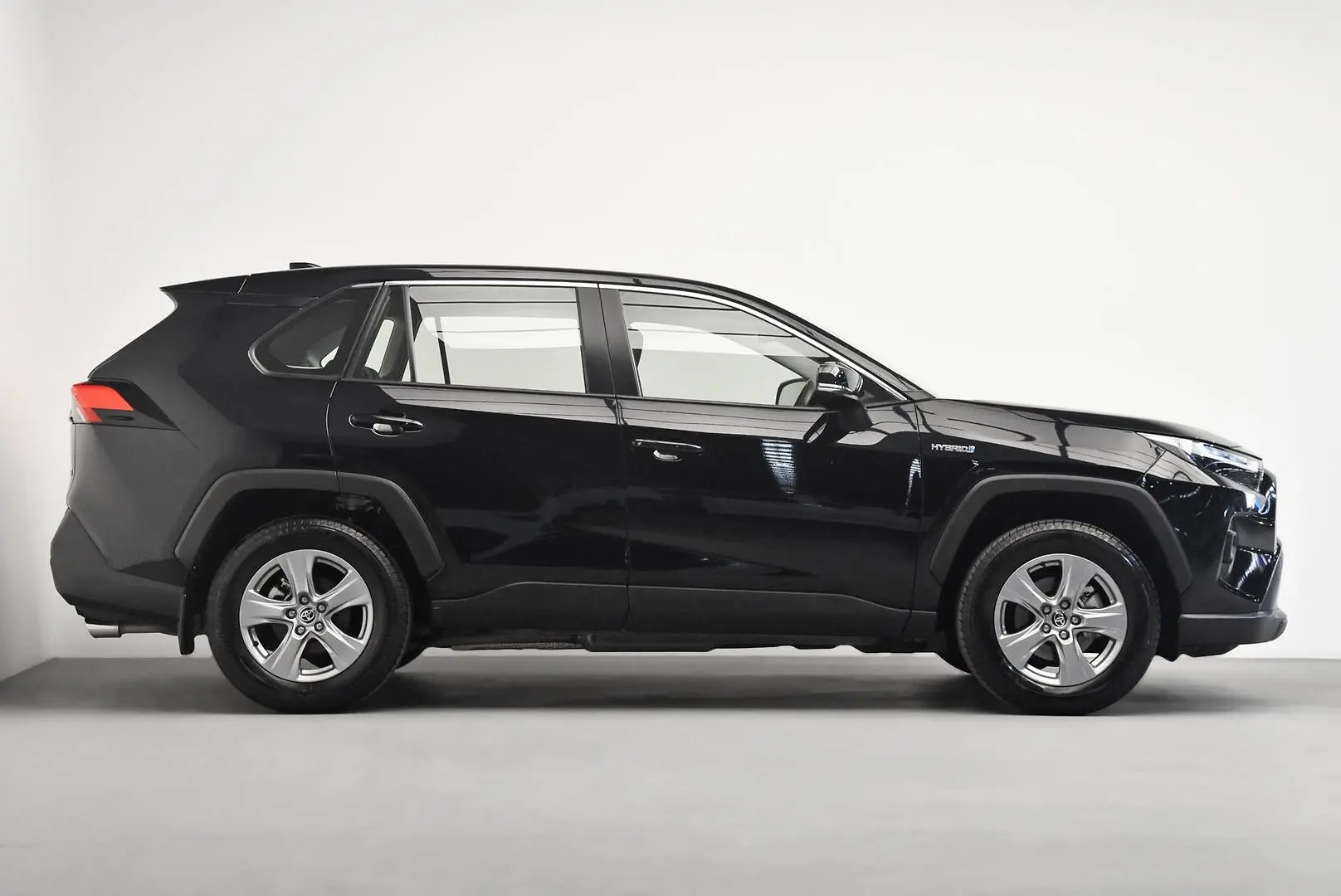 2024 Toyota RAV4 Gallery Image 3