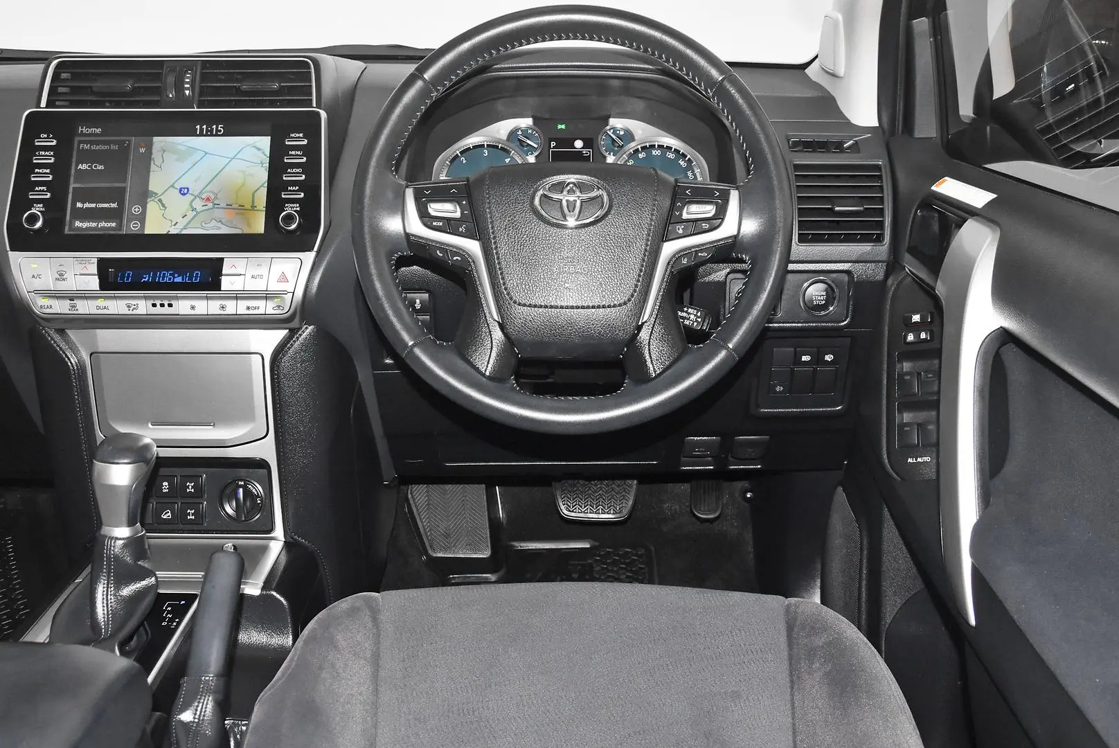 2022 Toyota Landcruiser Prado Gallery Image 13