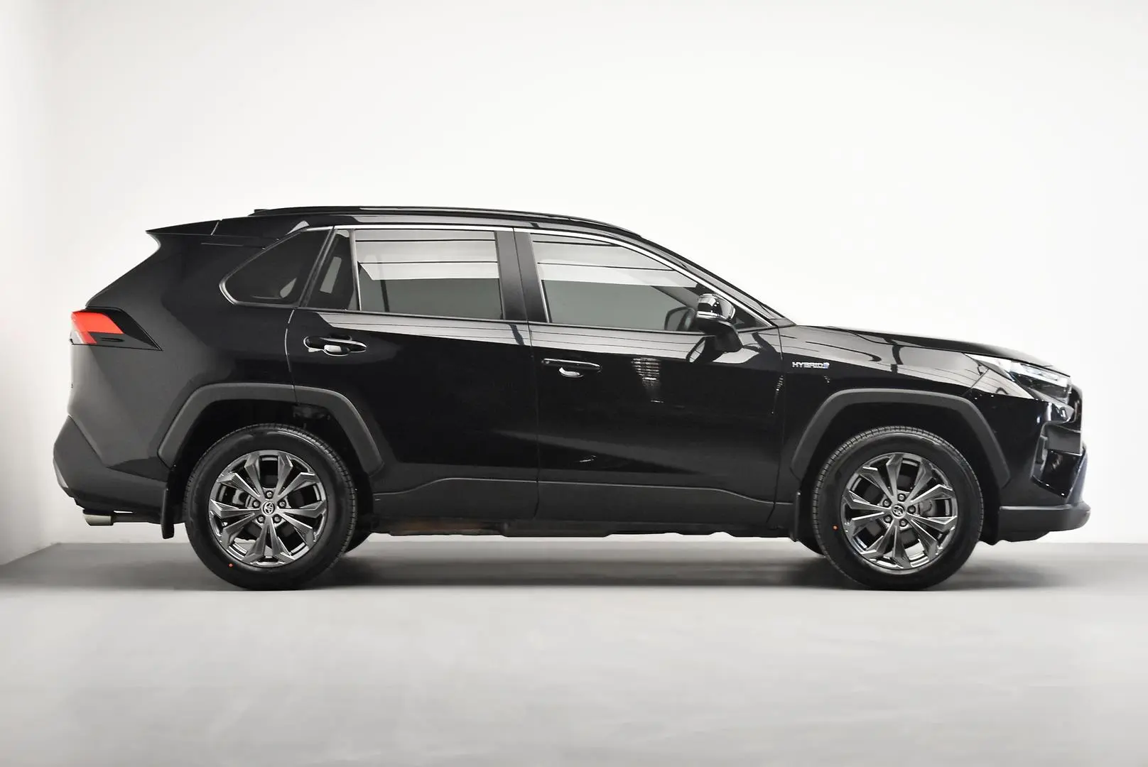 2023 Toyota RAV4 Gallery Image 3