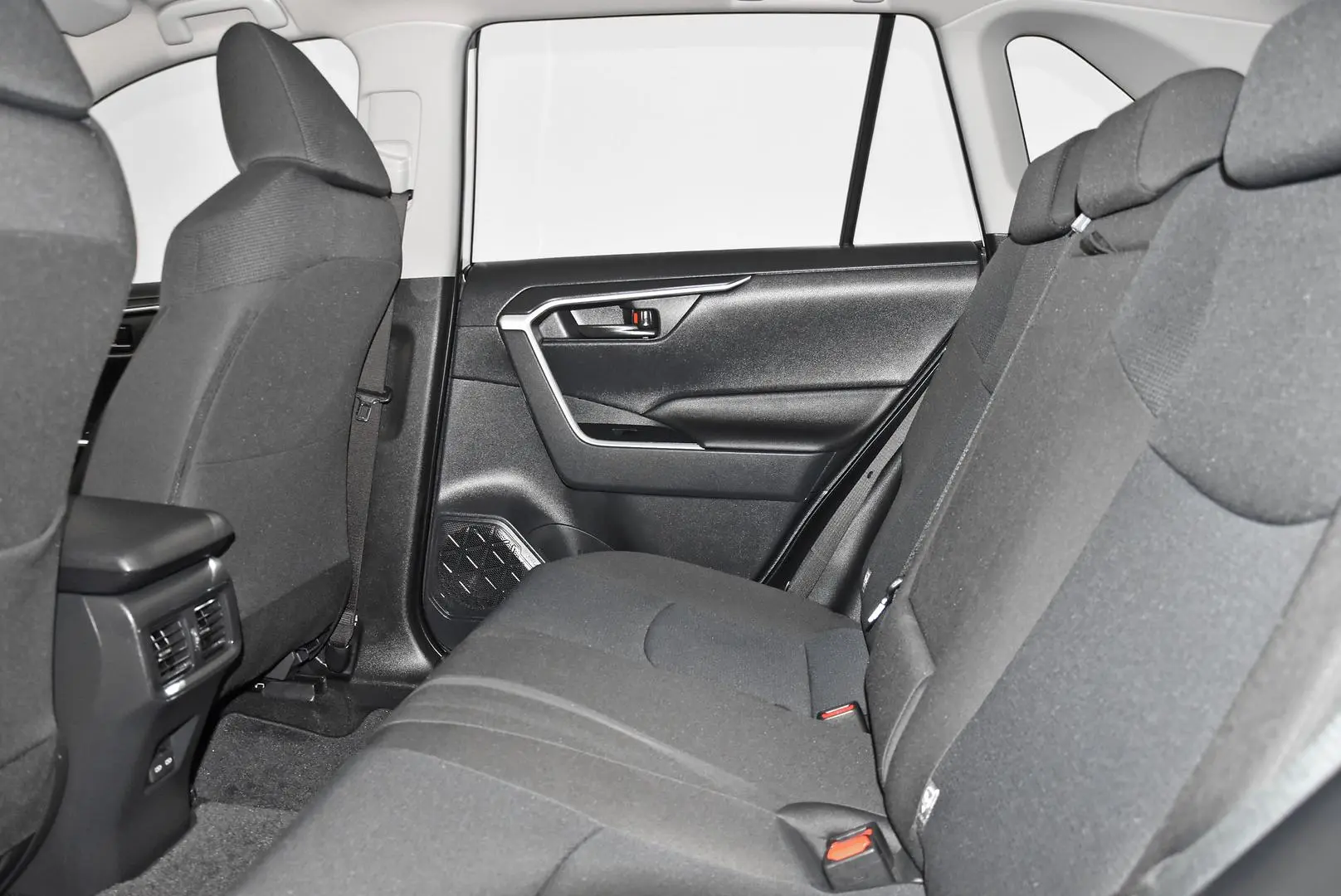 2024 Toyota RAV4 Gallery Image 19