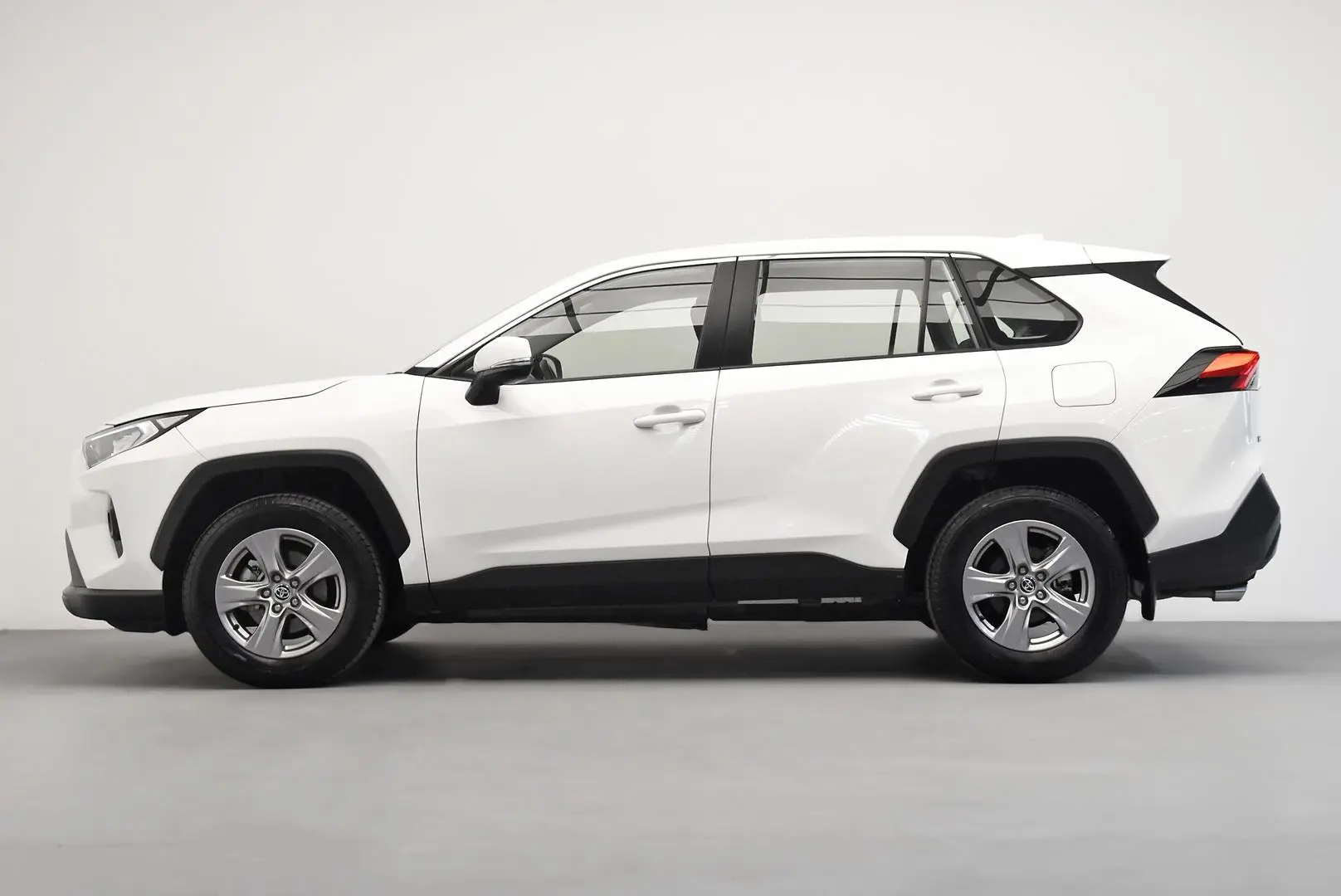 2024 Toyota RAV4 Gallery Image 4