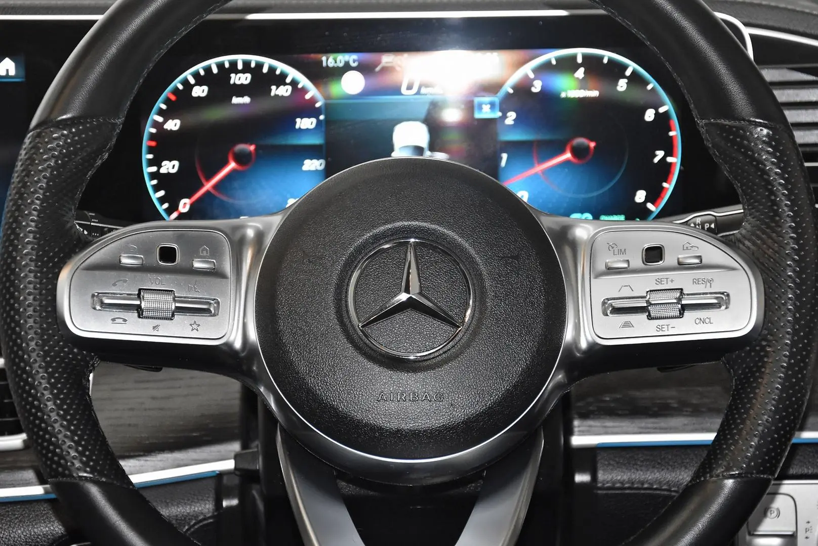 2023 Mercedes-Benz GLS-Class Gallery Image 15