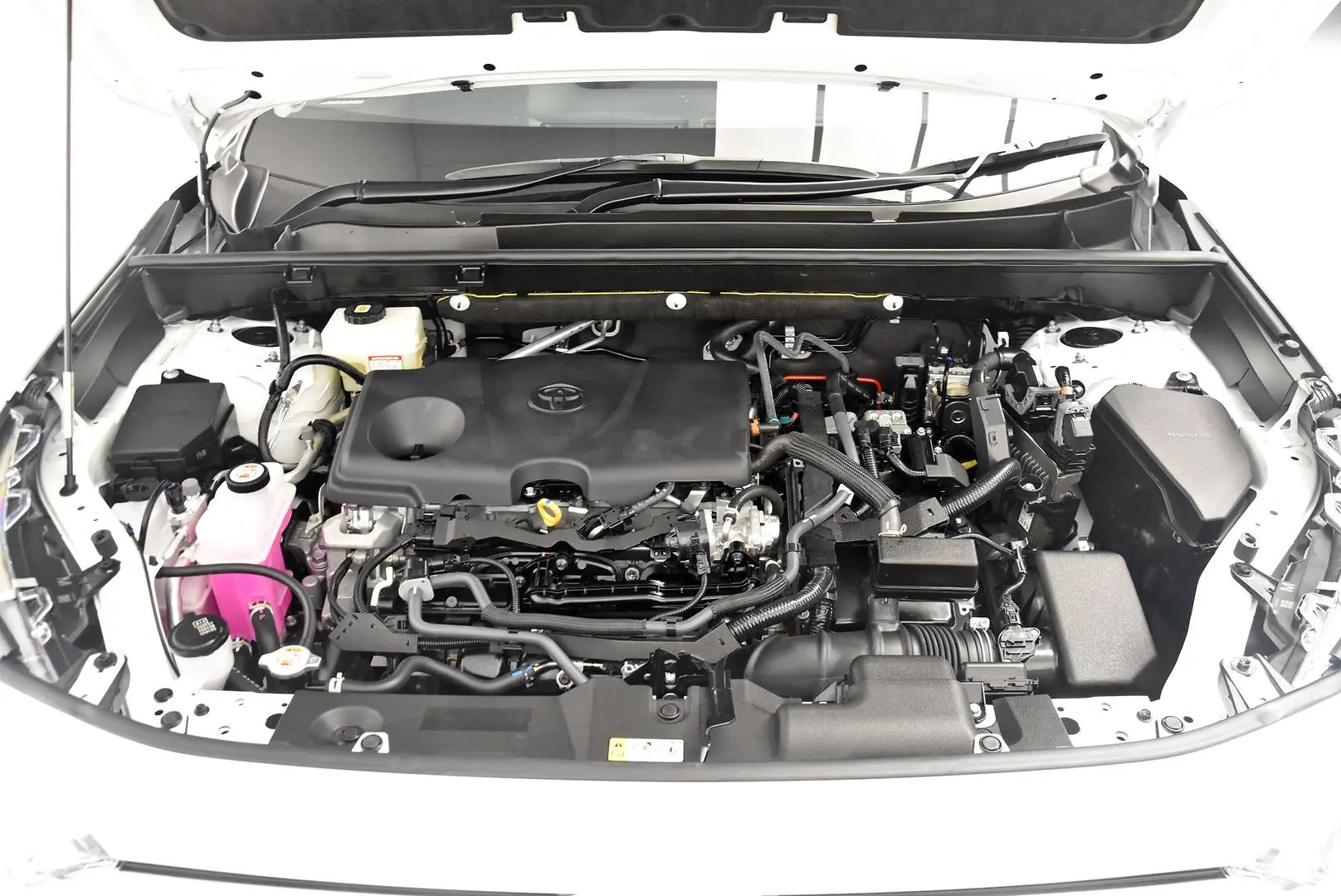 2025 Toyota RAV4 Gallery Image 24