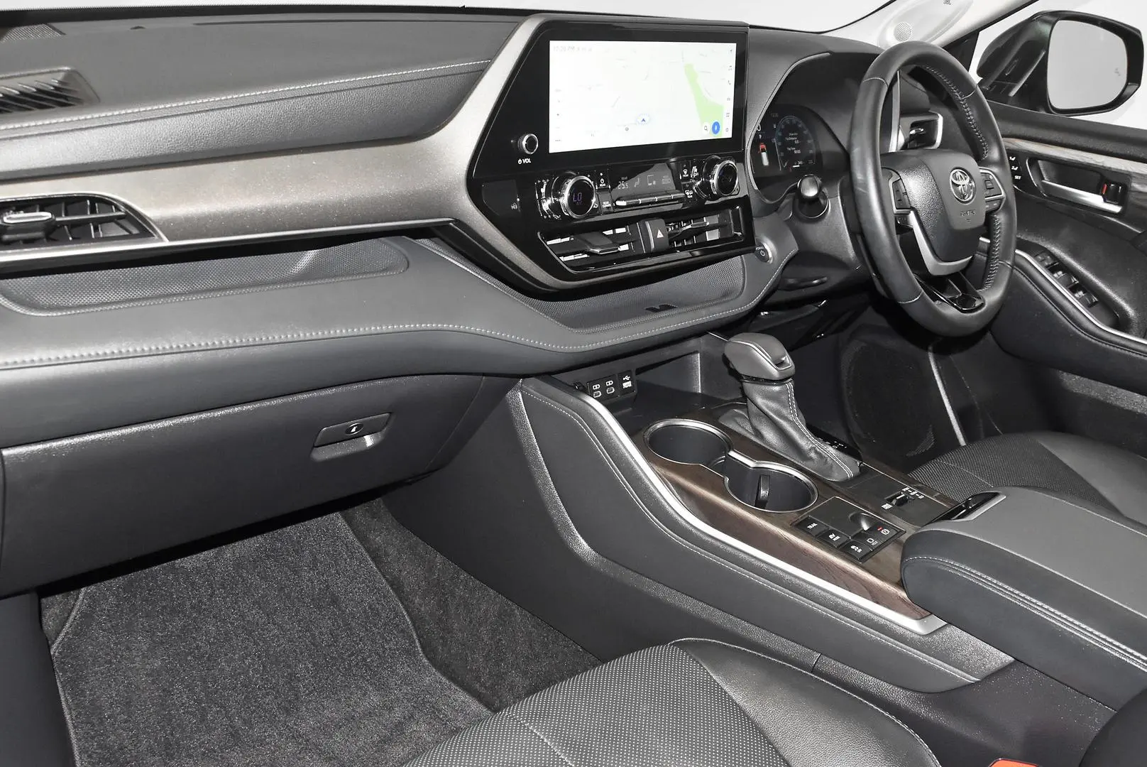 2025 Toyota Kluger Gallery Image 18