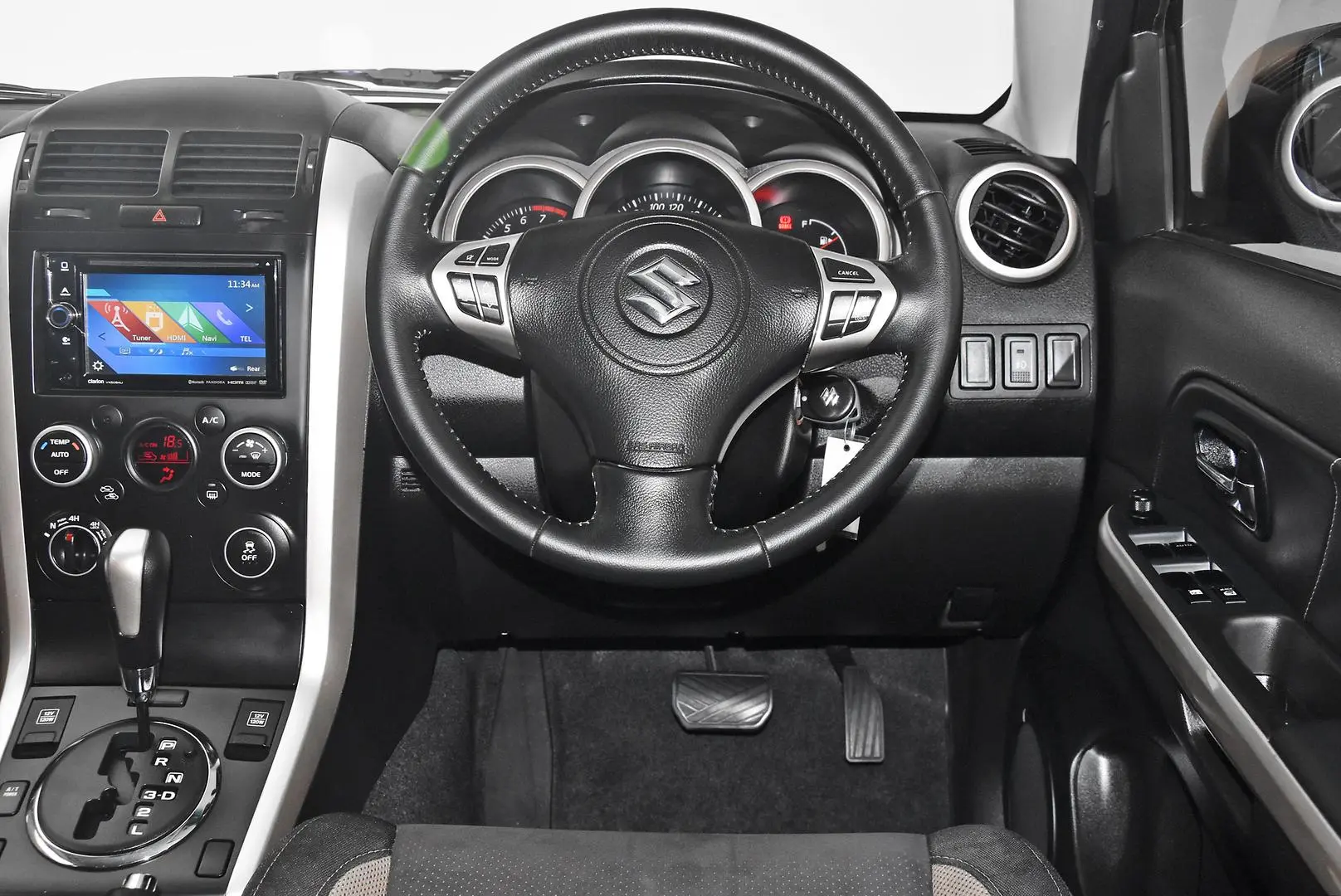 2017 Suzuki Grand Vitara Gallery Image 13