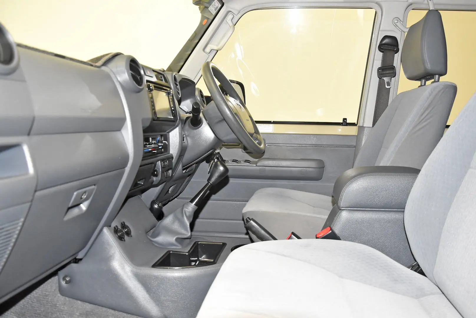 2022 Toyota Landcruiser Gallery Image 16