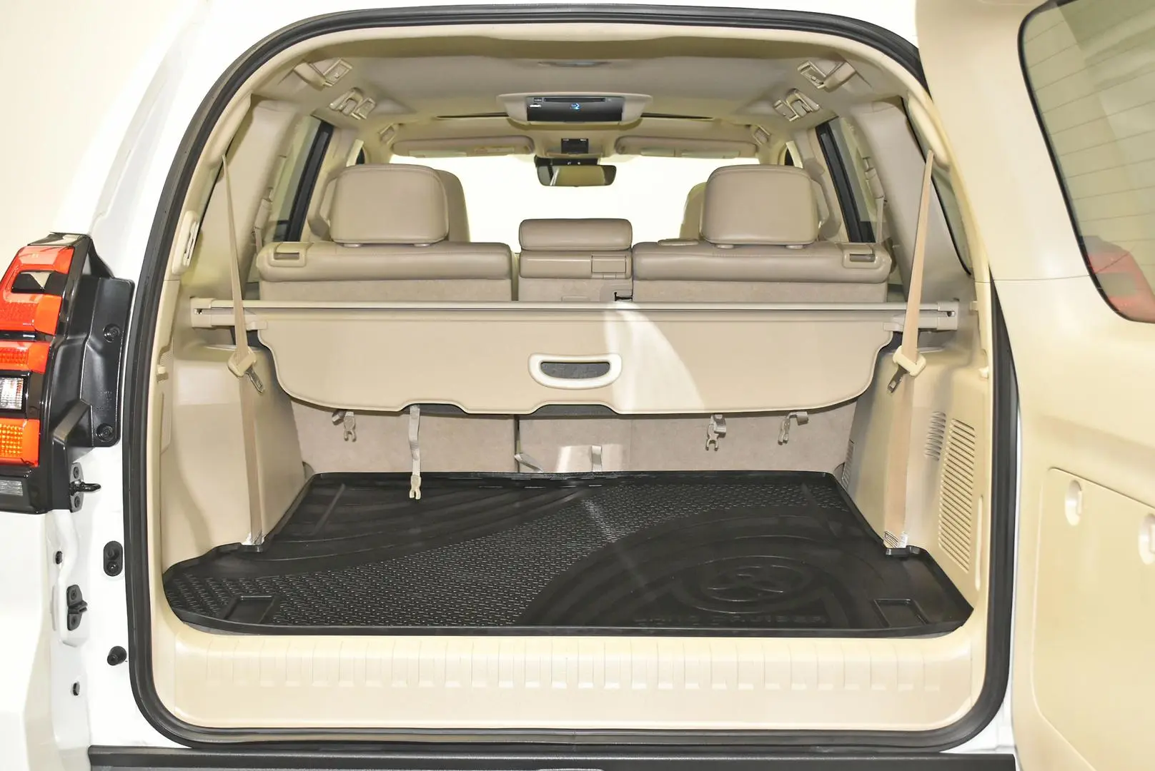 2023 Toyota Landcruiser Prado Gallery Image 22