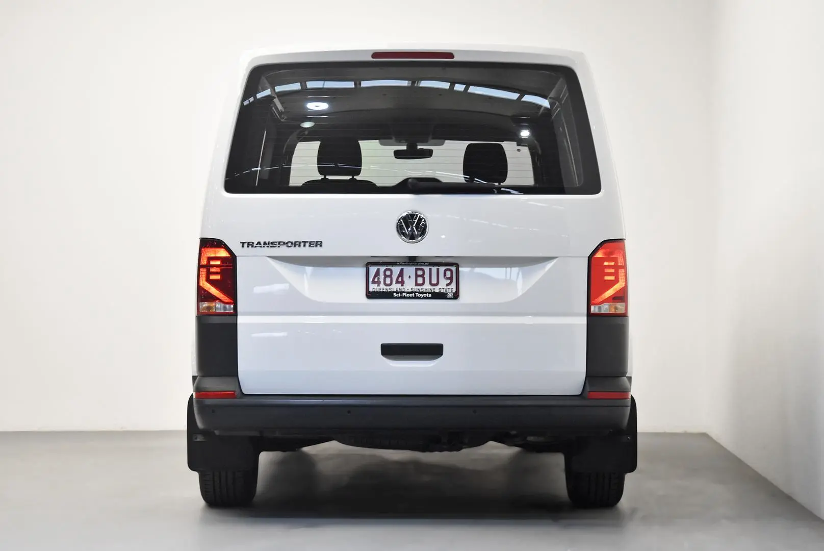 2021 Volkswagen Transporter Gallery Image 6