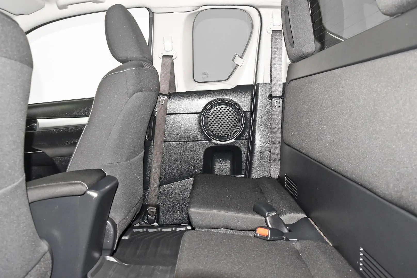 2021 Toyota Hilux Gallery Image 18