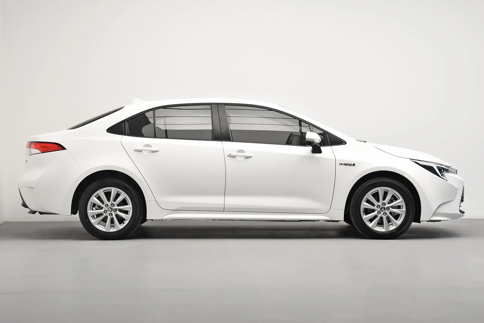 2024 Toyota Corolla Gallery Image 3