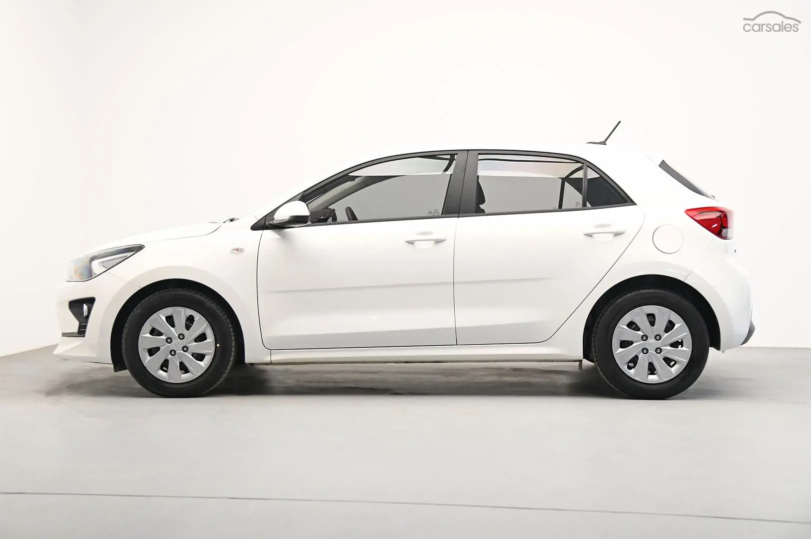 2023 Kia Rio Image 4