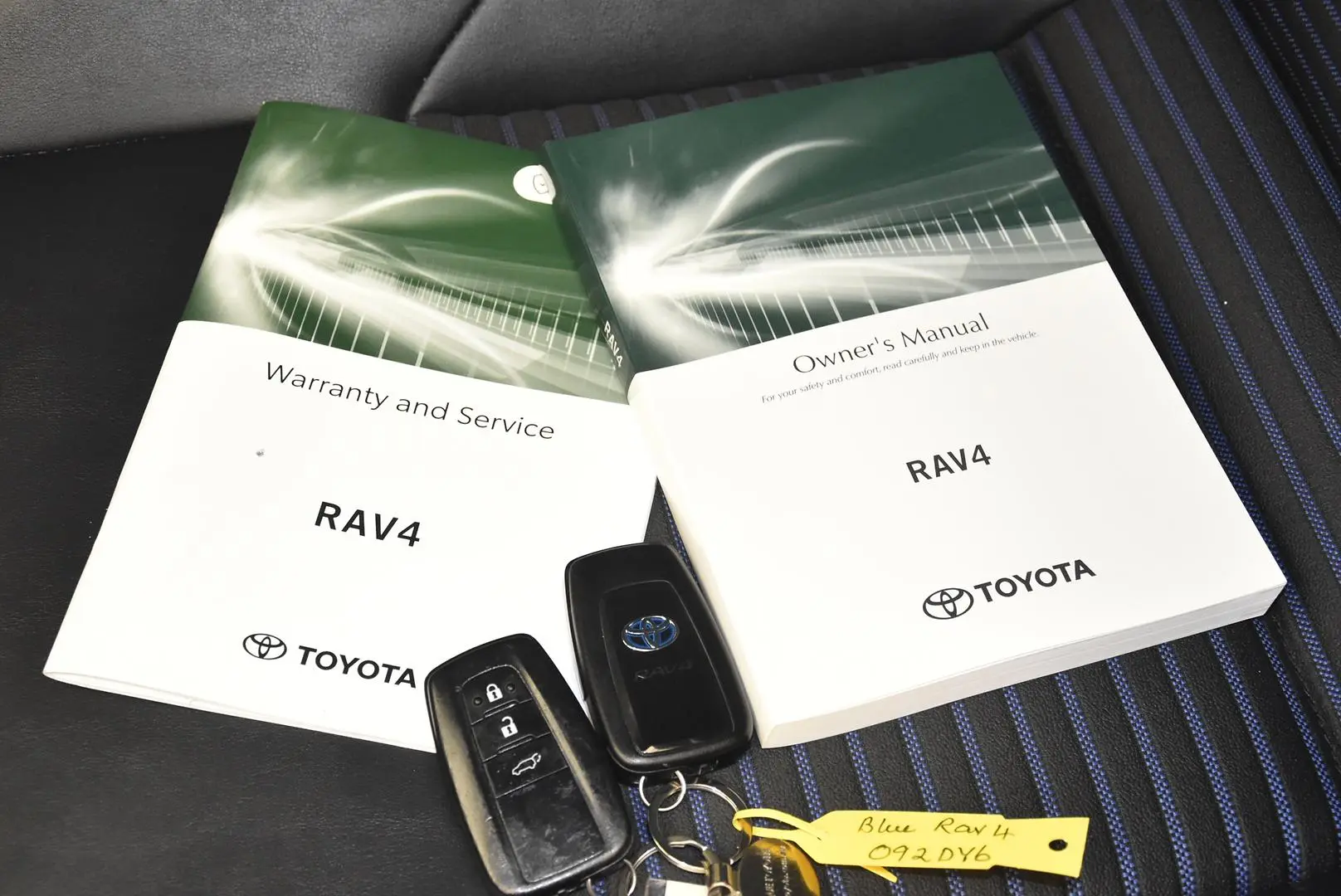 2022 Toyota RAV4 Gallery Image 20