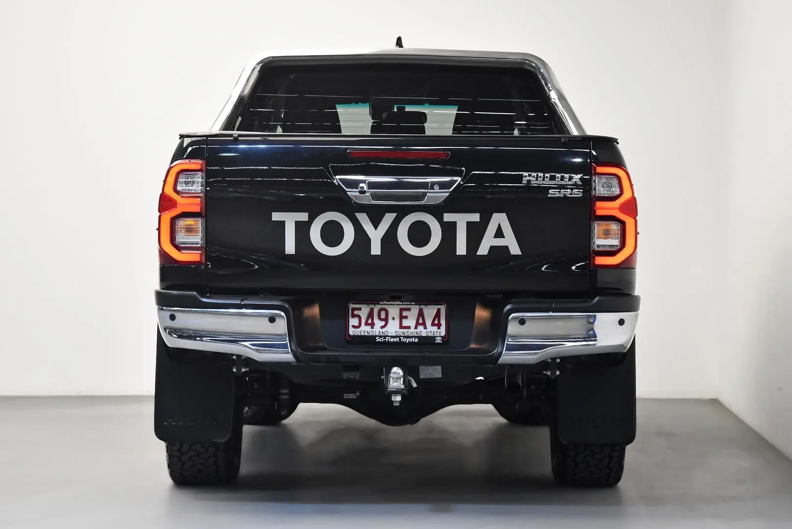 2022 Toyota Hilux Gallery Image 6