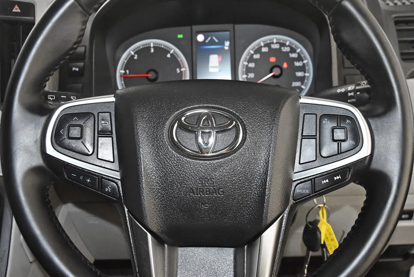 2021 Toyota Hiace Gallery Image 14