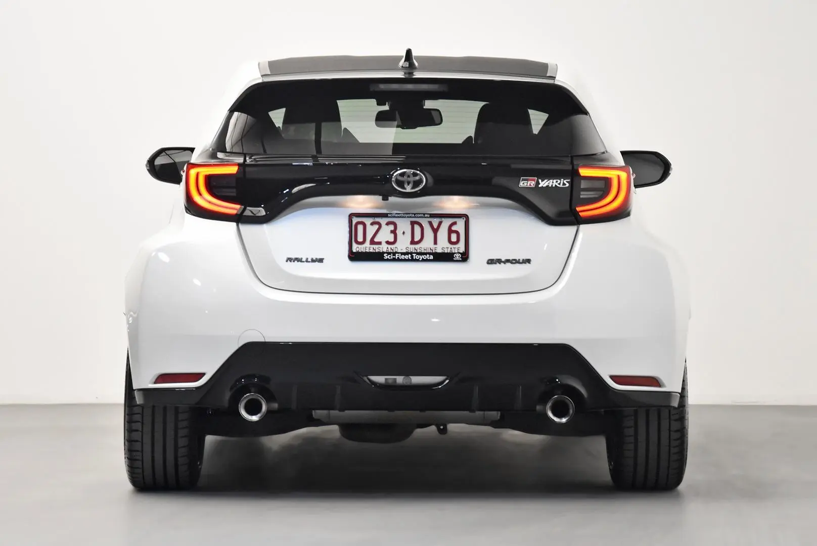 2022 Toyota Yaris Gallery Image 6