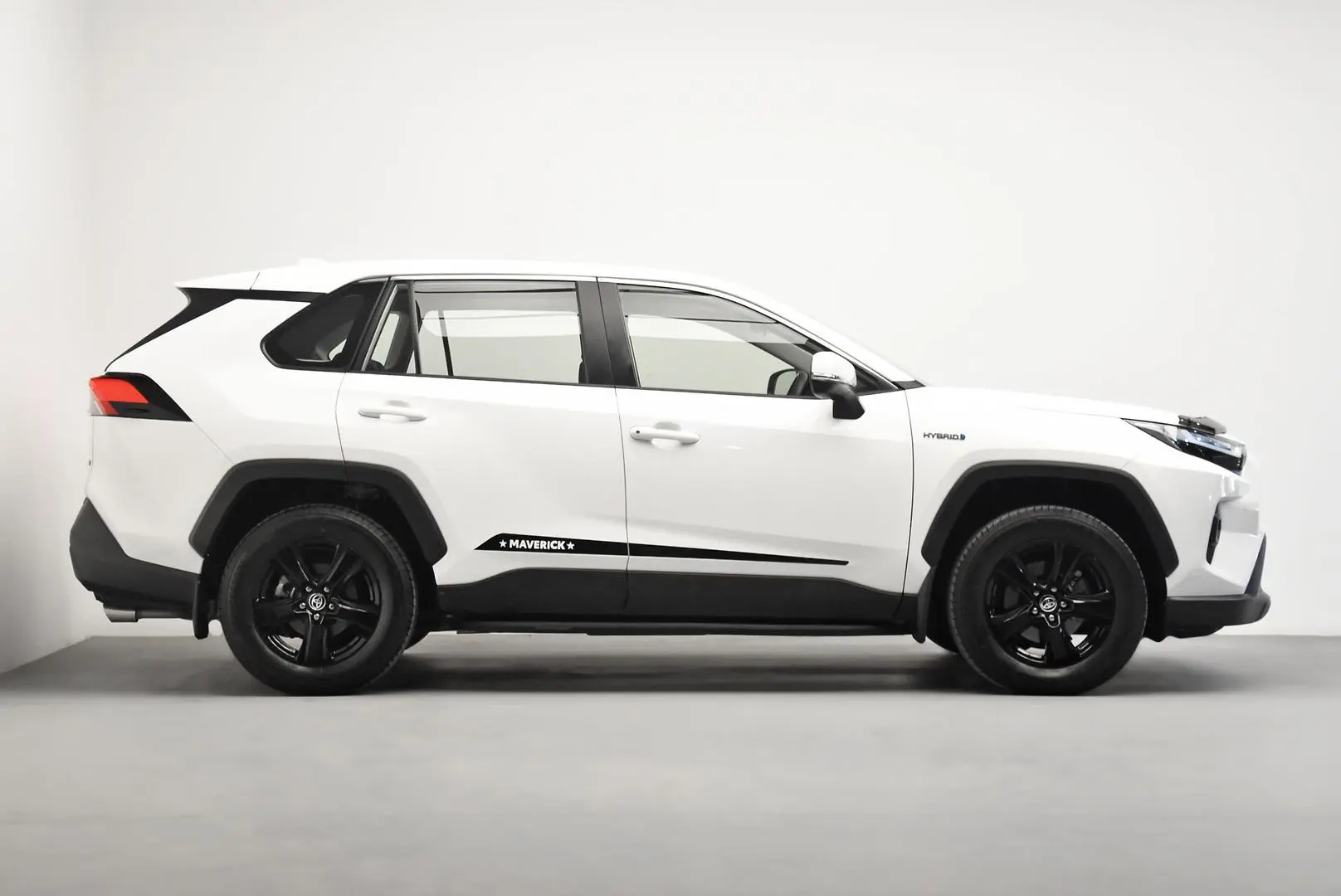 2024 Toyota RAV4 Gallery Image 3