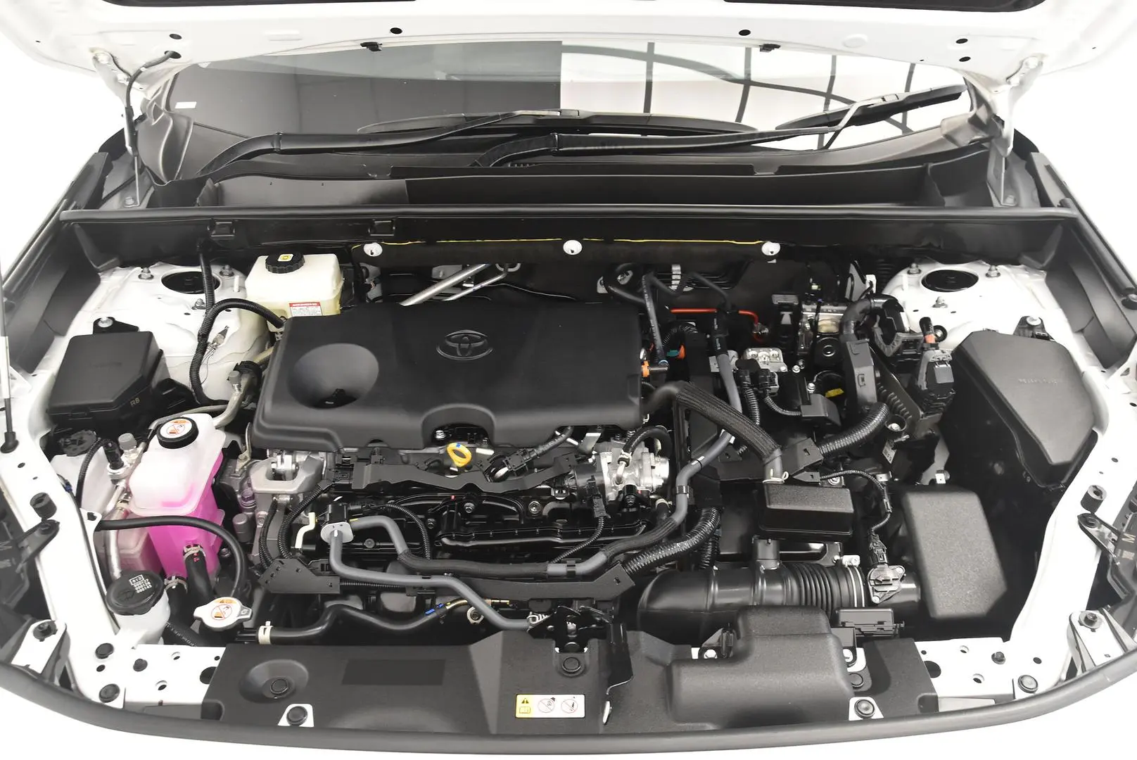 2025 Toyota RAV4 Gallery Image 22