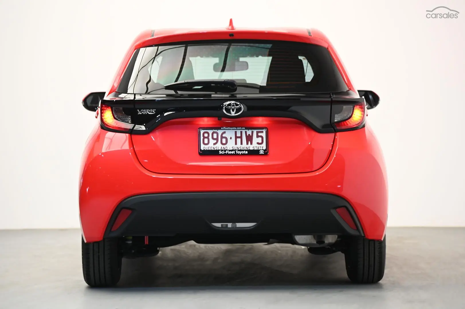 2023 Toyota Yaris Image 6