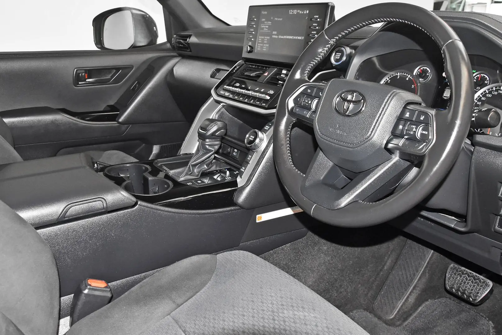 2023 Toyota Landcruiser Gallery Image 7