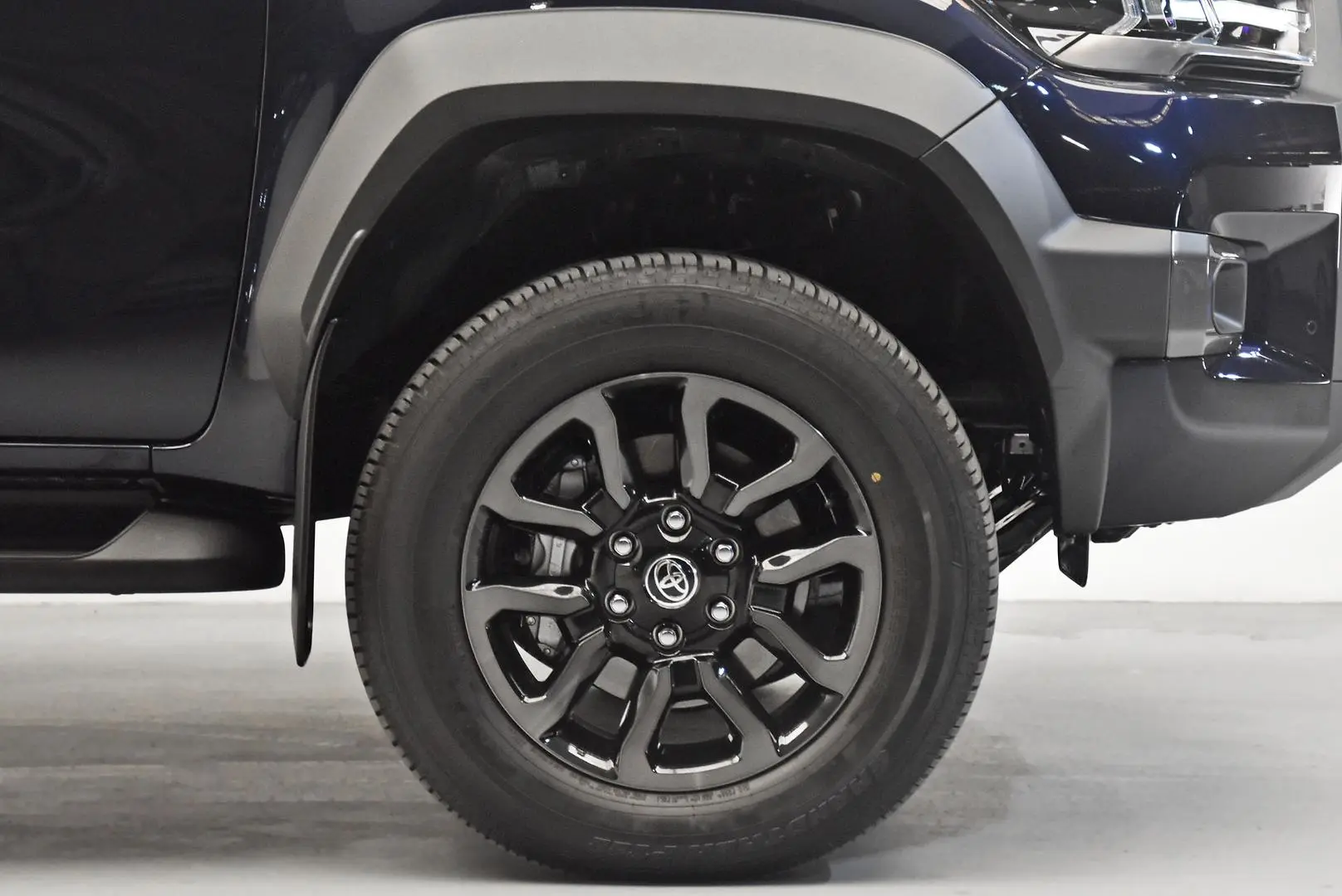 2025 Toyota Hilux Gallery Image 23