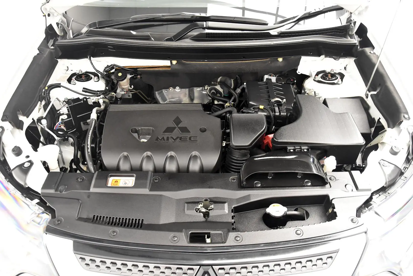 2019 Mitsubishi Outlander Gallery Image 22