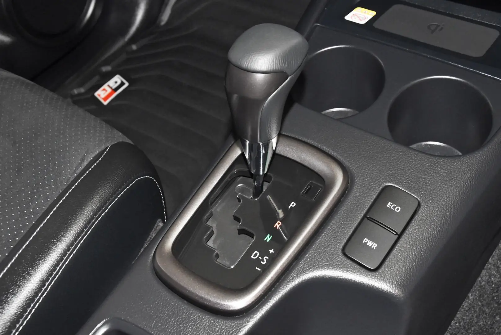 2024 Toyota Hilux Gallery Image 18