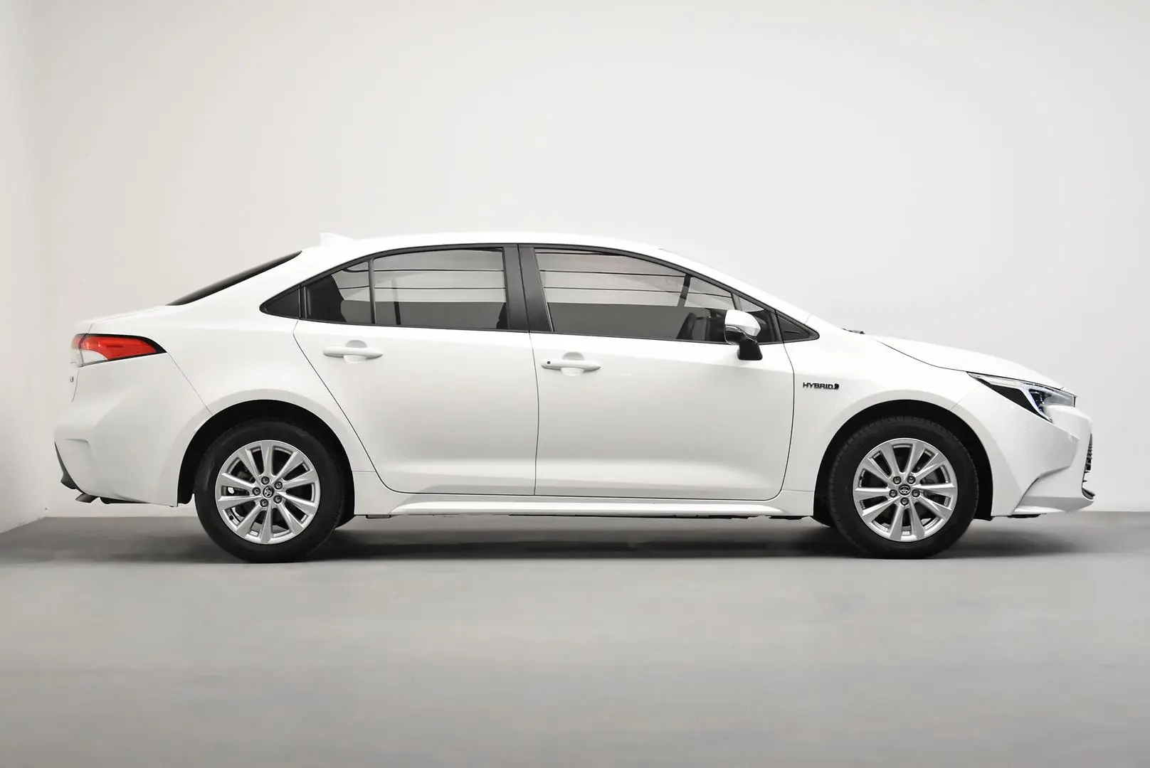 2024 Toyota Corolla Gallery Image 3