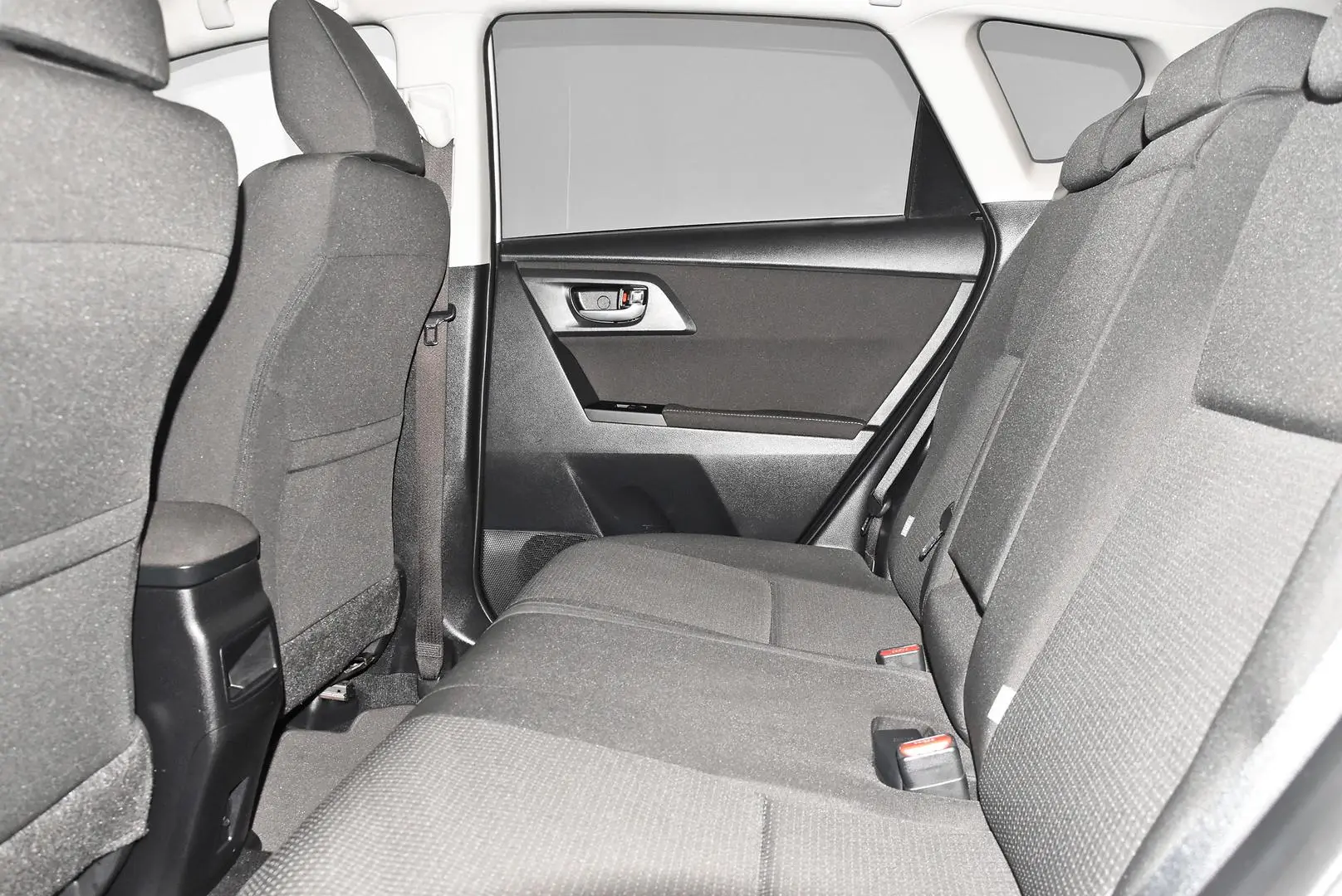 2018 Toyota Corolla Gallery Image 18