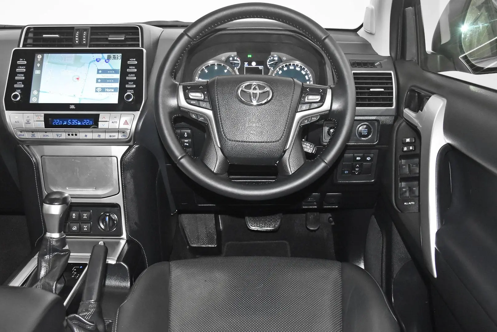 2020 Toyota Landcruiser Prado Gallery Image 14