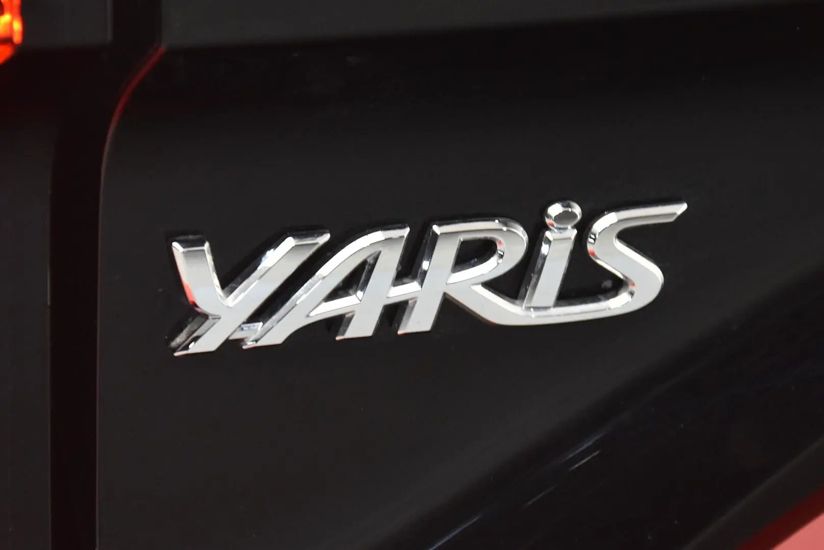 2025 Toyota Yaris Gallery Image 7