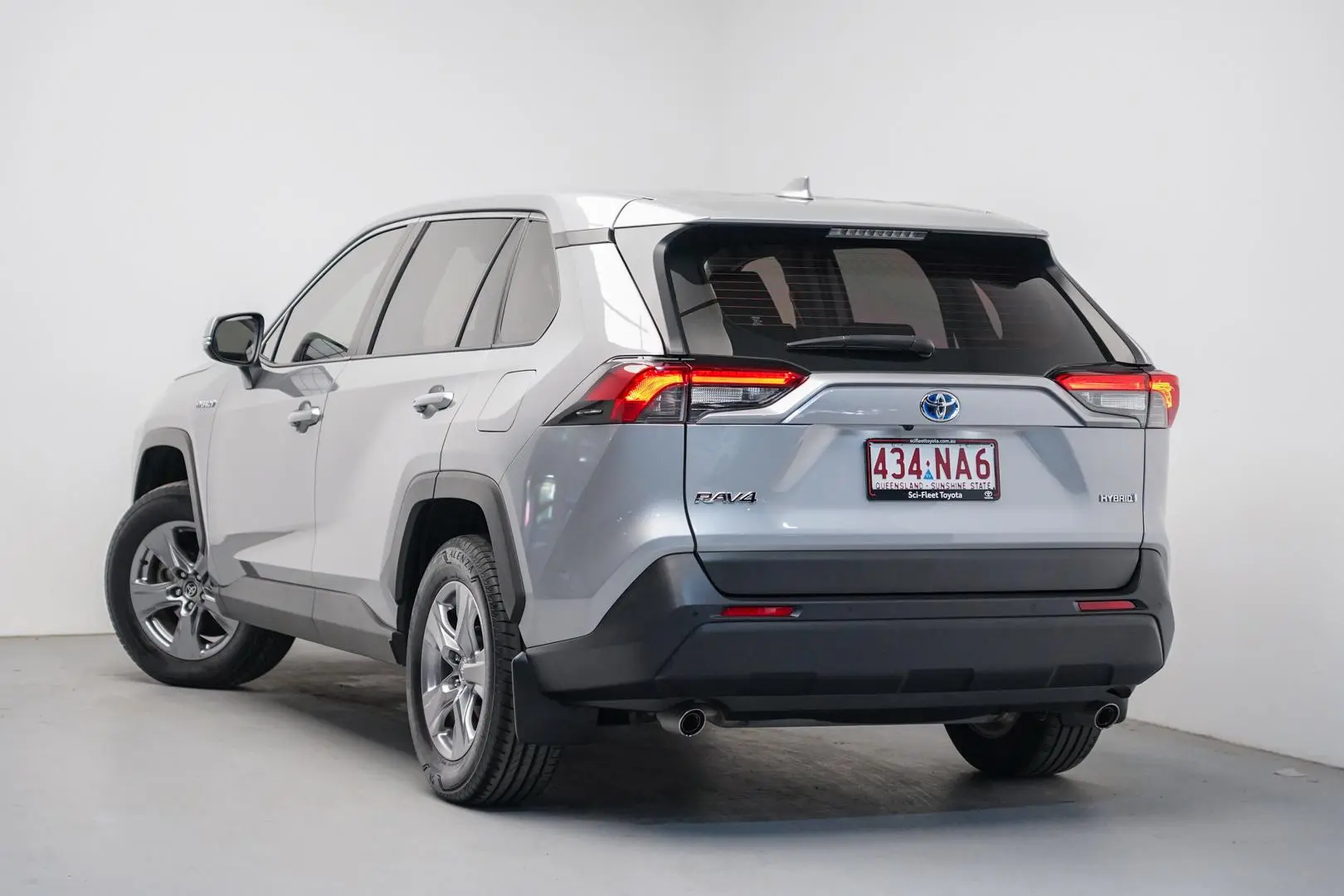 2022 Toyota RAV4 Gallery Image 4