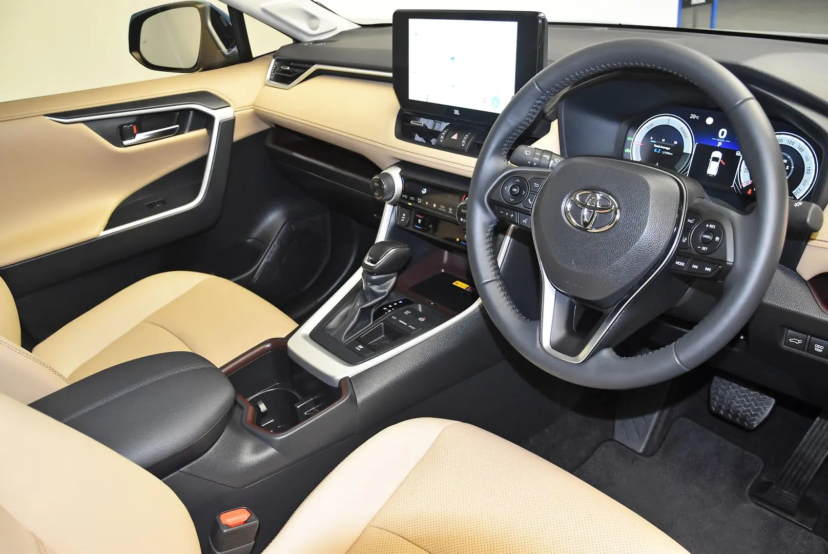 2024 Toyota RAV4 Gallery Image 9