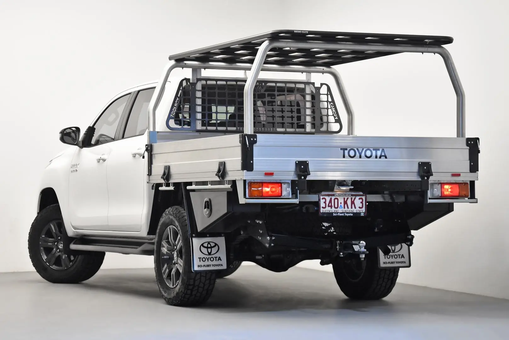 2024 Toyota Hilux Gallery Image 5