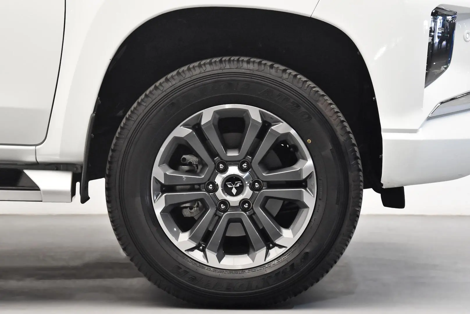 2020 Mitsubishi Triton Gallery Image 23