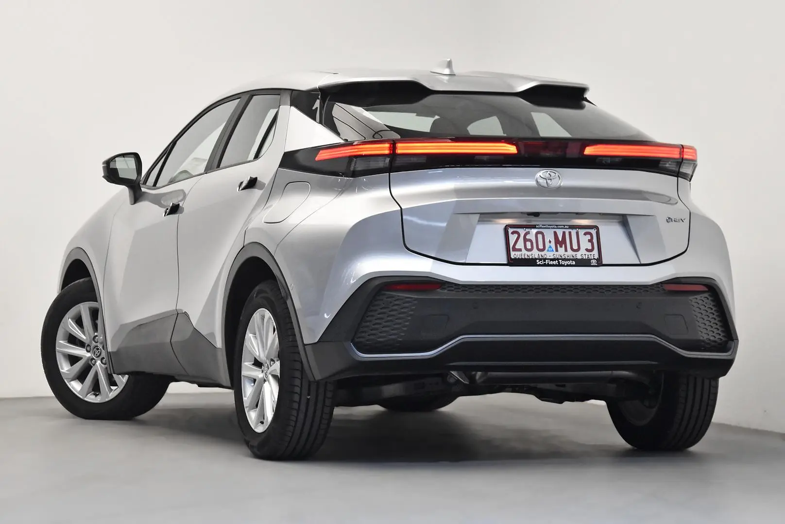 2025 Toyota C-HR Gallery Image 5