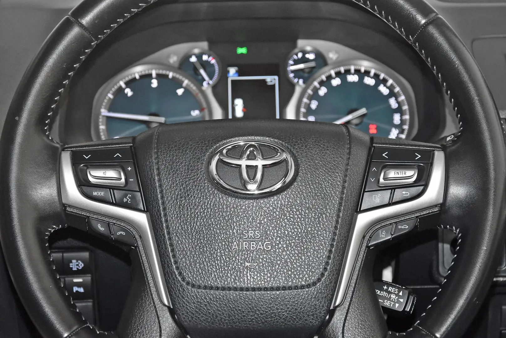 2019 Toyota Landcruiser Prado Gallery Image 14