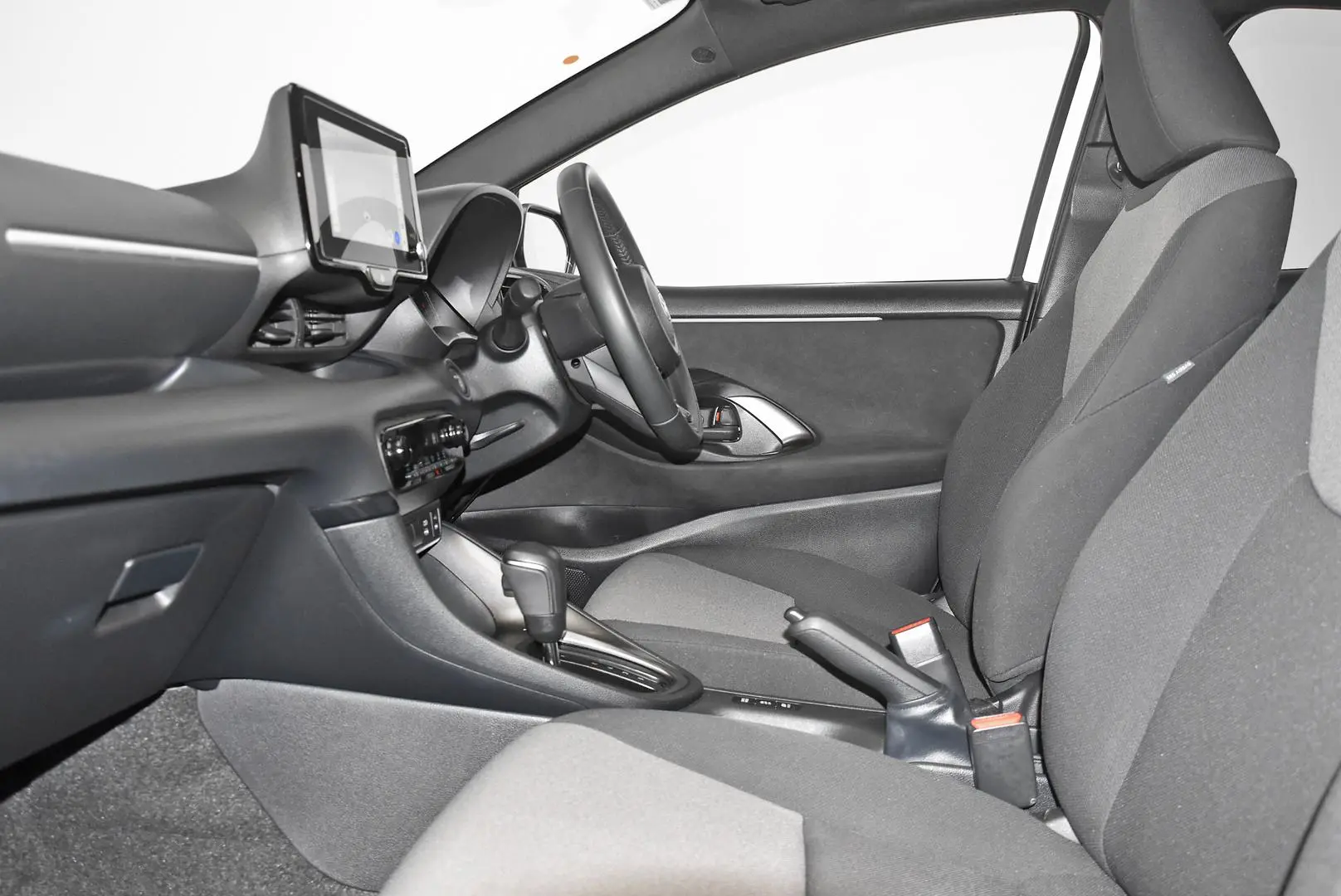 2024 Toyota Yaris Gallery Image 18